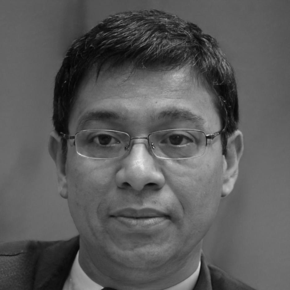 Lachlan Fitzherbert, senior investment analyst